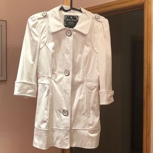 NWT GUESS JACKET!! Super stylish !!!🔥🔥🔥